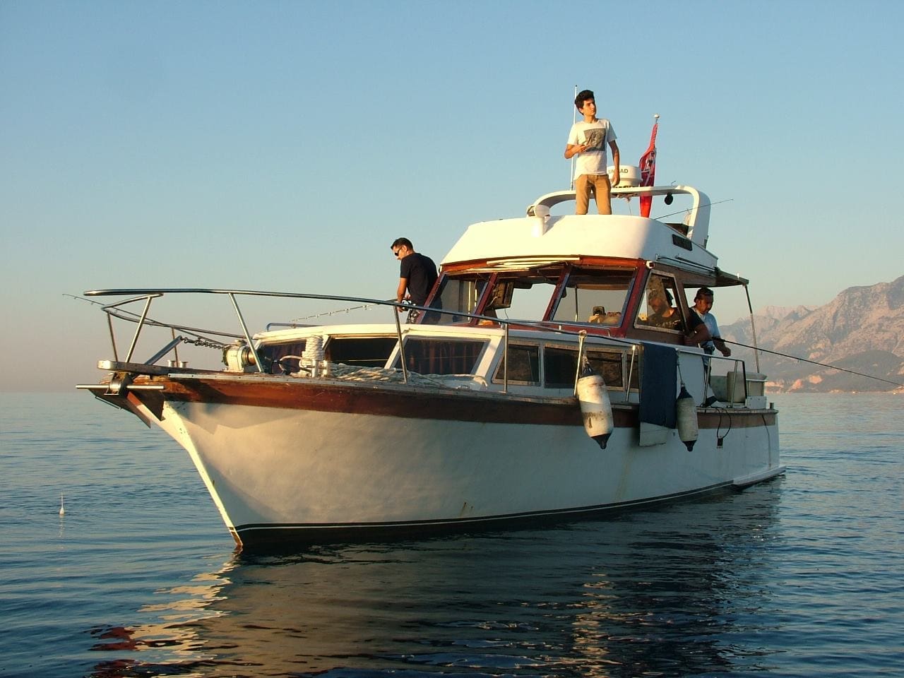 Poyraz Paşa Yatçılık - JUNIOR 1 Teknesi- Antalya Balık Avı Turları
