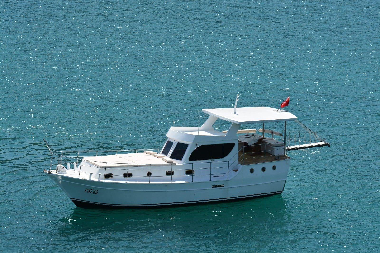Şampiyon Falez - Antalya Günübirlik Tekne Kiralama